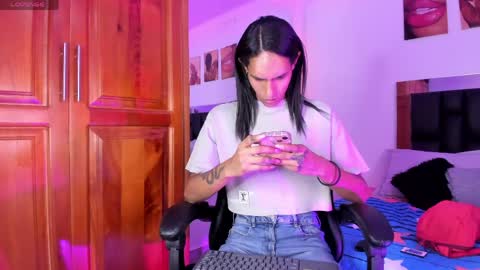 Snapshot of valeryts1 chatting on April 22, 6:53 pm ValeryTs1 online show from April 22, 6:53 pm