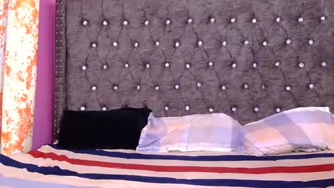 Snapshot of valestra_seraphyne chatting on September 12, 2:00 am valestra online show from September 12, 2:00 am