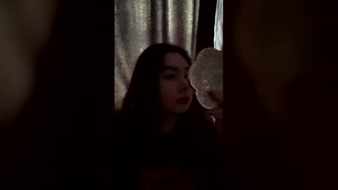 valevaweheart online show from March 12, 11:27 am