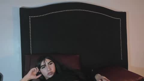 valey_nicole online show from July 18, 10:02 pm
