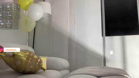 Snapshot of valientegirl_ chatting on November 7, 3:50 am VALIENTE online show from November 7, 3:50 am