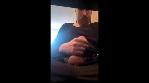 Snapshot of valikpantysniffer chatting on February 25, 8:02 am valikpantysniffer online show from February 25, 8:02 am