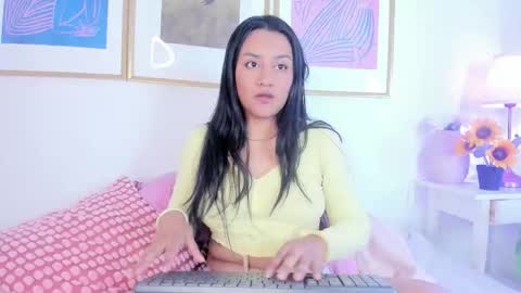 Snapshot of valka_collins chatting on February 19, 3:46 am Valka online show from February 19, 3:46 am