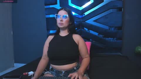 Snapshot of valka_ross chatting on November 11, 11:16 pm VALKA ROSS online show from November 11, 11:16 pm