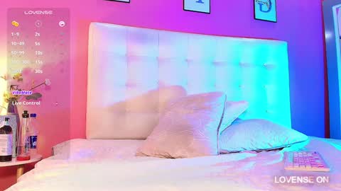 Valkiria moore  online show from December 4, 7:23 pm