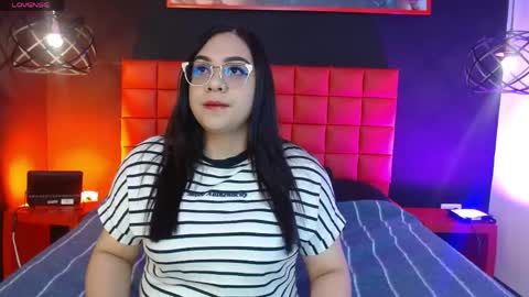 Snapshot of valkirye_ chatting on March 15, 11:16 am Valkirye online show from March 15, 11:16 am