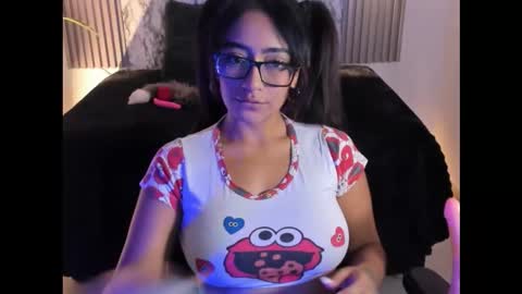 Snapshot of valkyfoxxx chatting on November 18, 3:12 am Valkyfoxxx online show from November 18, 3:12 am