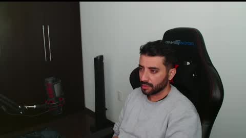 Roberto Carlos online show from December 13, 9:31 pm