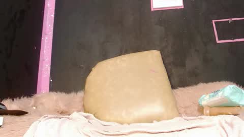 Valerie online show from February 3, 2:14 am