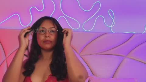 Vallery online show from May 31, 3:30 pm