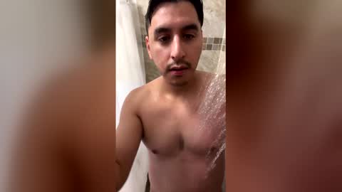 Snapshot of valleyboi818 chatting on December 14, 11:31 pm horny all the time. online show from December 14, 11:31 pm