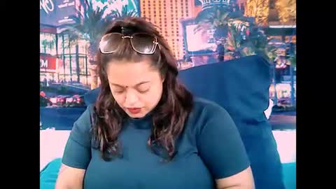 indianvalvet priya is back online show from December 27, 5:52 am