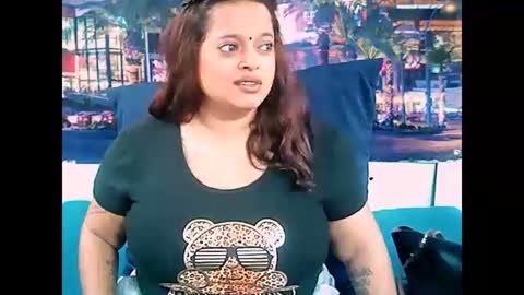 indianvalvet priya is back online show from January 4, 5:27 am