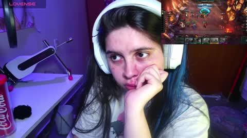 Snapshot of vallolet1_ chatting on January 29, 2:19 am Im Violet online show from January 29, 2:19 am