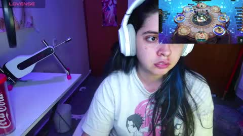 Snapshot of vallolet1_ chatting on January 29, 11:04 pm Im Violet online show from January 29, 11:04 pm