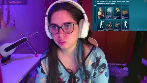 Snapshot of vallolet1_ chatting on February 27, 2:21 am Im Violet online show from February 27, 2:21 am