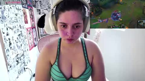 Snapshot of vallolet1_ chatting on September 30, 9:09 pm Im Violet online show from September 30, 9:09 pm