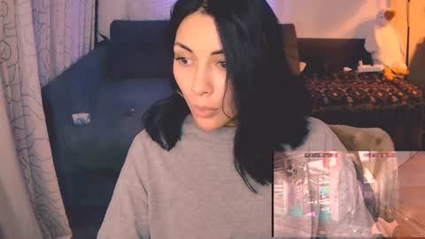 Snapshot of valorant_girl chatting on December 7, 6:15 pm Little Devil online show from December 7, 6:15 pm