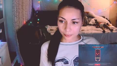 Snapshot of valorant_girl chatting on December 18, 6:35 pm Little Devil online show from December 18, 6:35 pm