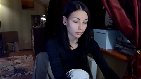 Snapshot of valorant_girl chatting on January 2, 2:35 pm Little Devil online show from January 2, 2:35 pm