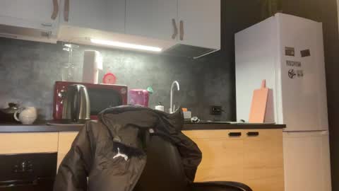 Snapshot of valorant_girl chatting on January 6, 4:34 pm Little Devil online show from January 6, 4:34 pm