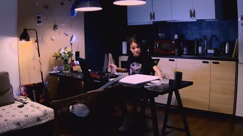 Snapshot of valorant_girl chatting on January 9, 7:18 pm Little Devil online show from January 9, 7:18 pm