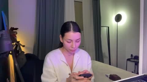 Snapshot of valorant_girl chatting on February 6, 10:00 pm Little Devil online show from February 6, 10:00 pm