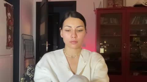 Snapshot of valorant_girl chatting on February 18, 4:05 pm Little Devil online show from February 18, 4:05 pm