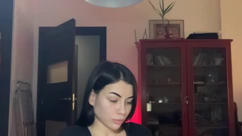 Snapshot of valorant_girl chatting on February 25, 9:02 pm Little Devil online show from February 25, 9:02 pm