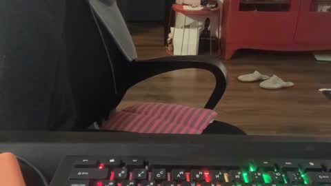 Snapshot of valorant_girl chatting on March 1, 3:05 pm Little Devil online show from March 1, 3:05 pm