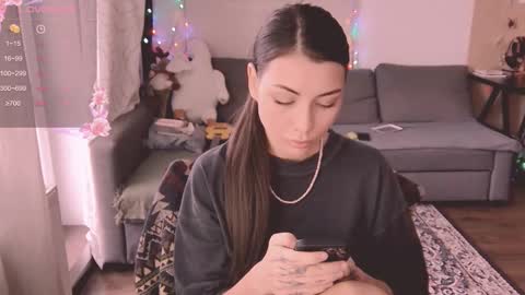 Snapshot of valorant_girl chatting on March 3, 1:09 pm Little Devil online show from March 3, 1:09 pm