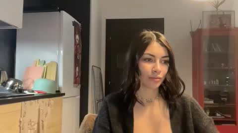 Snapshot of valorant_girl chatting on March 7, 8:44 pm Little Devil online show from March 7, 8:44 pm