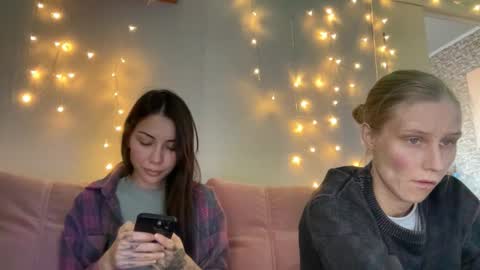 Snapshot of valorant_girl chatting on September 21, 12:51 pm Little Devil online show from September 21, 12:51 pm