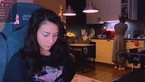 Snapshot of valorant_girl chatting on November 3, 5:03 pm Little Devil online show from November 3, 5:03 pm