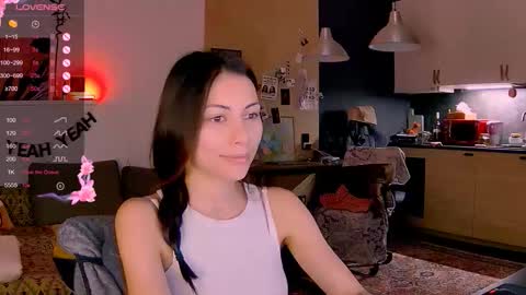 Snapshot of valorant_girl chatting on December 13, 8:36 pm Little Devil online show from December 13, 8:36 pm