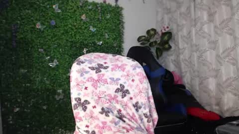 valquiria_sirgun online show from June 18, 9:36 am