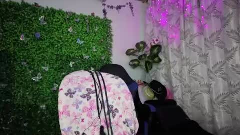 valquiria_sirgun online show from July 19, 10:30 am