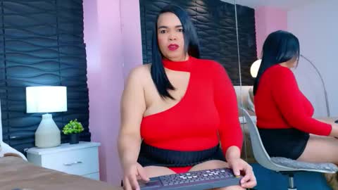 Snapshot of valrery_roussex chatting on October 6, 6:16 pm Valery online show from October 6, 6:16 pm