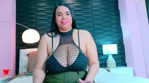 Snapshot of valrery_roussex chatting on November 4, 5:34 pm Valery online show from November 4, 5:34 pm