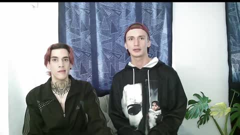 Vamp Noah and Dan online show from December 5, 7:17 pm
