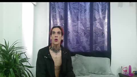 Vamp Noah and Dan online show from December 29, 9:09 pm