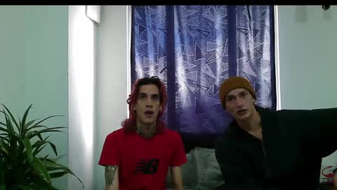Vamp Noah and Dan online show from January 4, 7:02 pm