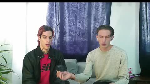 Vamp Noah and Dan online show from January 5, 7:28 pm