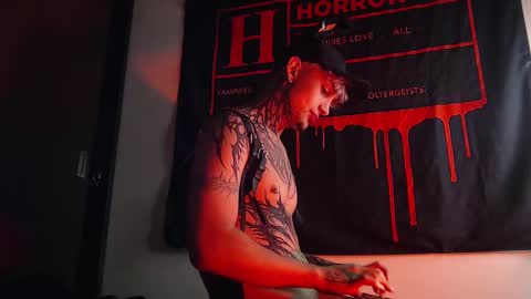 david guzman i model independenthelp me with a thumbs up online show from February 12, 8:38 am