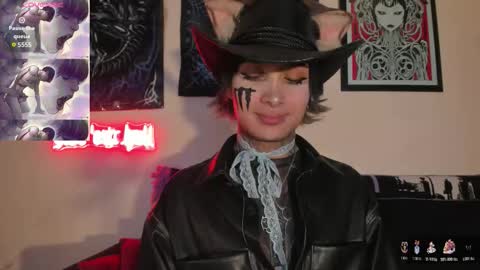 david guzman i model independenthelp me with a thumbs up online show from February 5, 2:27 am