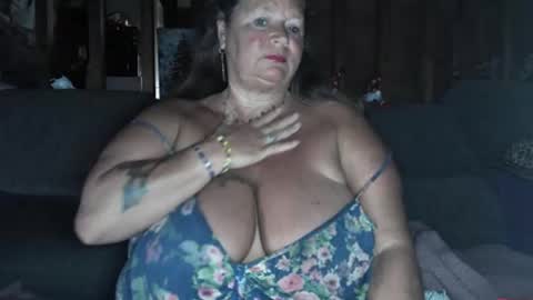 vampwoman online show from December 5, 4:44 pm
