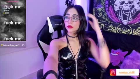 vampy_dolll online show from October 10, 10:53 pm