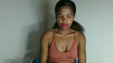 vanafiry online show from March 26, 4:18 am