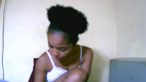 vanah344375 online show from September 12, 11:32 am