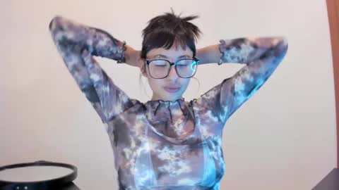 Babi Alu online show from October 16, 1:50 am